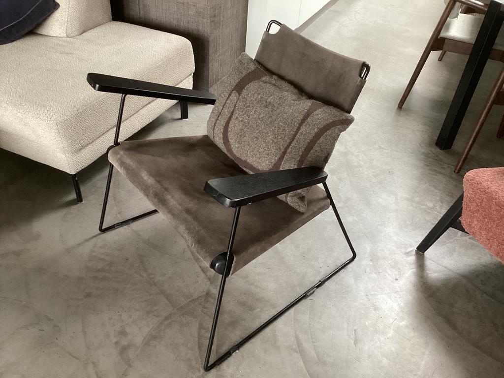Be Pure Home fauteuil, taupe, geschuurd leer., Huis en Inrichting, Stoelen, Gebruikt, Twee, Leer, Bruin, Ophalen of Verzenden