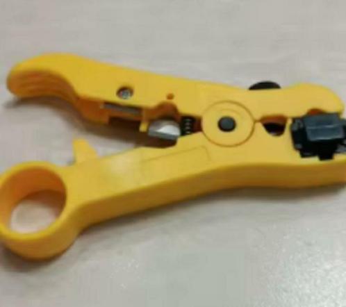 Stripper & Knipper voor RG59 RG6 RG11 RG7 coax kabels, Audio, Tv en Foto, Audiokabels en Televisiekabels, Coaxiale kabel, Minder dan 2 meter