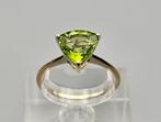 Gouden Vintage ring met edelsteen peridot. 2025/357, 18 tot 19, ., Ophalen of Verzenden, Zo goed als nieuw
