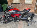 Ducati Diavel Carbon ABS, 2 cilinders, Particulier, Meer dan 35 kW, 1200 cc