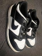 Zwarte Nike Dunk - Maat 27, Kinderen en Baby's, Kinderkleding | Schoenen en Sokken, Ophalen of Verzenden, Gebruikt, Schoenen