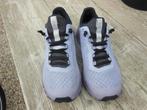 on cloud schoenen maat 38, Overige kleuren, Ophalen of Verzenden, Sneakers of Gympen, Zo goed als nieuw