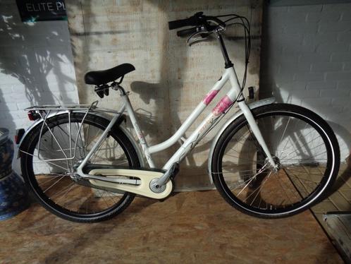 GIANT SINLE 4 YOU € 275.00, Fietsen en Brommers, Fietsen | Dames | Damesfietsen, Gebruikt, Giant, Versnellingen, 56 cm of meer