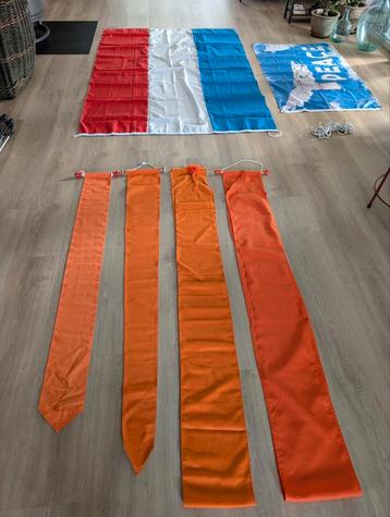 Diverse vlaggen en wimpels beschikbaar voor biedingen