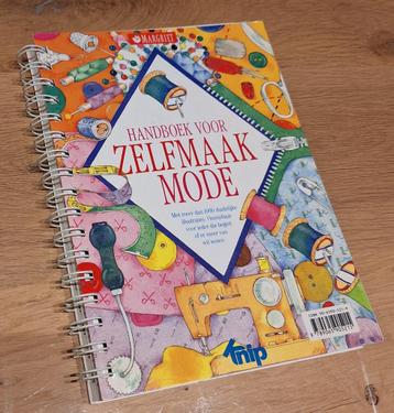 Handboek voor ZELFMAAKMODE beschikbaar voor biedingen