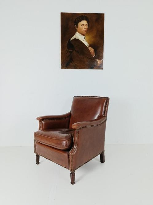 Klassieke dames Rundleren Arm Stoel, Antiek en Kunst, Antiek | Meubels | Stoelen en Banken, Ophalen