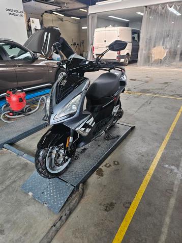 Speedfight 3 70cc  2011 model beschikbaar voor biedingen