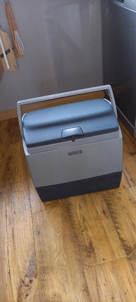 Waeco CDF  compressor koelbox 12/24.230 volt 18 liter, Caravans en Kamperen, Koelboxen, Gebruikt, Koelbox, Compressor, Ophalen of Verzenden