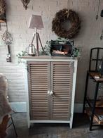 Landelijk louvre kastje halkastje meidenkast, Huis en Inrichting, Kasten | Wandmeubels, Ophalen, Zo goed als nieuw, Minder dan 150 cm