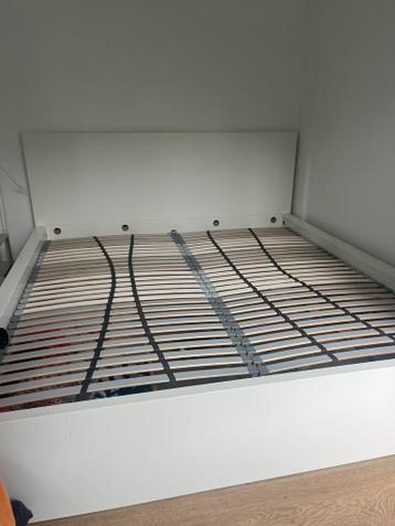 Ikea Malm bed 180cm, inclusief lades - afbeelding 1