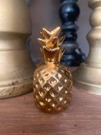 Ananas Goud 8cm x 4 cm Decoratie Gouden Ornament Fruit, Huis en Inrichting, Ophalen of Verzenden, Zo goed als nieuw, Ornament