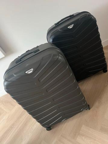 Grote koffer - Zo goed als nieuw! beschikbaar voor biedingen