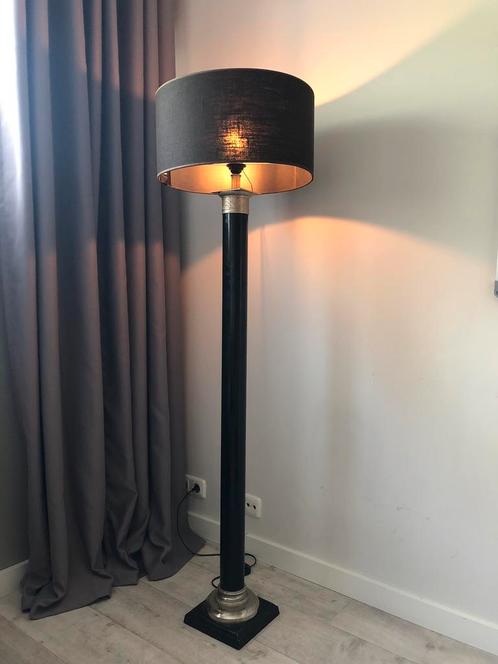 Lamp, staande lamp, 142 hoog, lampenvoet., Huis en Inrichting, Lampen | Vloerlampen, Zo goed als nieuw, Ophalen