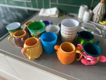 Gratis ophalen: plastic drinkbekers beschikbaar voor biedingen