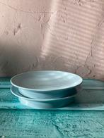 Set van 2 lichtblauwe borden Pellegrino for Serax d 24 cm, Huis en Inrichting, Keuken | Servies, Keramiek, Ophalen of Verzenden