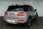 MINI Clubman Cooper Aut. Classic + Premium pakket (bj 2023), Auto's, Mini, 715 kg, Te koop, Zilver of Grijs, Benzine