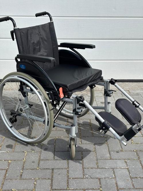 Rolstoel Exel verstelbare beensteunen recht vooruit, Diversen, Rolstoelen, Zo goed als nieuw, Handbewogen rolstoel, Inklapbaar