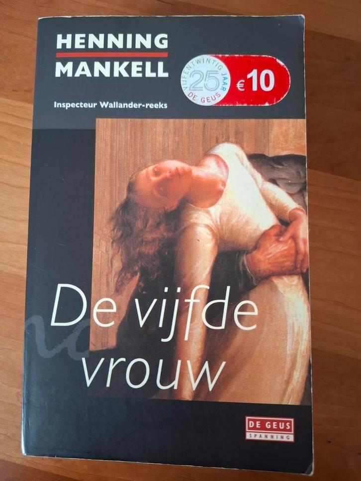 Henning Mankell - De vijfde vrouw, Boeken, Thrillers, Zo goed als nieuw, Ophalen