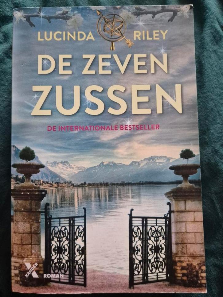 Lucinda Riley - De zeven zussen, Boeken, Literatuur, Zo goed als nieuw, Nederland, Ophalen of Verzenden