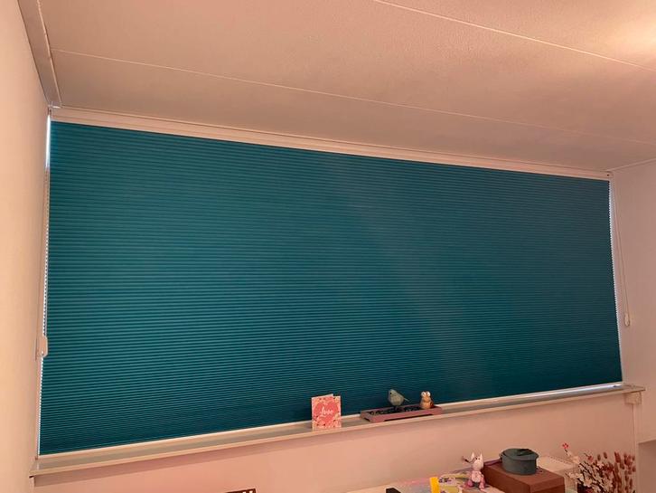 Verduisterende duette luxaflex 25 mm topdown bottom up, Huis en Inrichting, Stoffering | Gordijnen en Lamellen, Ophalen