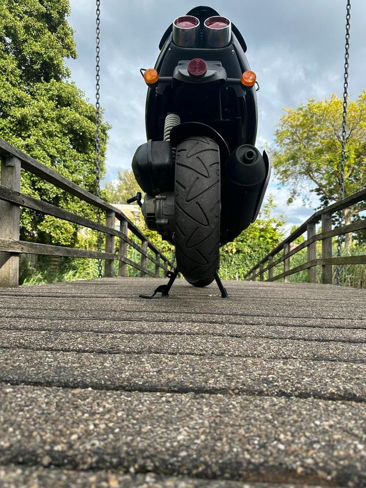 Aprilia SR 172cc €2000 of  met Sm06 €2350, Fietsen en Brommers, Brommeronderdelen | Scooters, Gebruikt, Aprilia, Overige typen