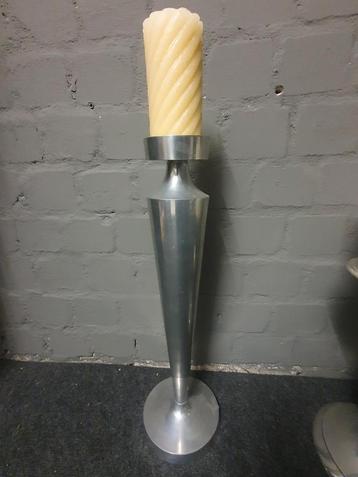 BOB Kandelaar 51cm + Kaars beschikbaar voor biedingen