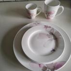 Margriet van blokker:taartbordjes,2 mokken  enz., Ophalen of Verzenden, Zo goed als nieuw, Overige stijlen, Kop(pen) en/of Schotel(s)
