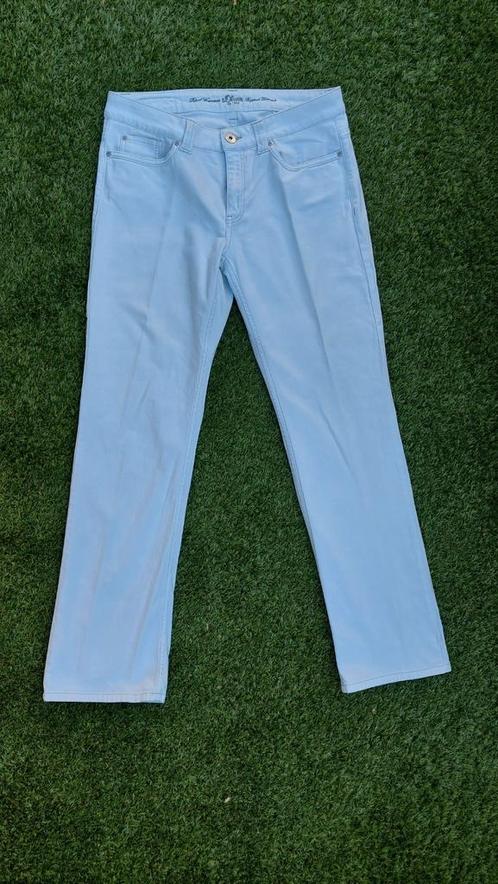 S.Oliver witte spijkerbroek met rechte pijpen dames mt 42/32, Kleding | Dames, Spijkerbroeken en Jeans, Zo goed als nieuw, W33 - W36 (confectie 42/44)
