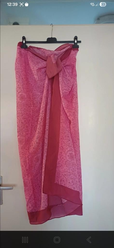 Nieuwe roze pareo wikkelrok/jurk, 1 maat, Ophalen of Verzenden, Nieuw, Roze, Overige typen