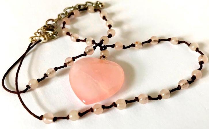 Prachtige Vintage Rozenkwarts ketting met Rozenkwarts hartje, Sieraden, Tassen en Uiterlijk, Kettingen, Zo goed als nieuw, Steen of Mineraal