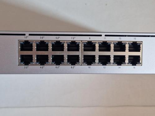 Ubiquiti UniFi USW-16-POE Gen2, Computers en Software, Netwerk switches, Zo goed als nieuw, Verzenden