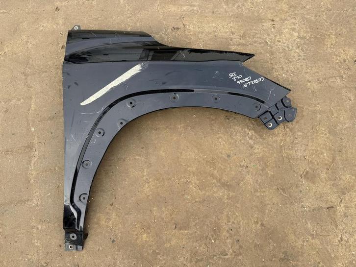 Toyota Corolla Cross rechtervoorvleugel, Auto-onderdelen, Carrosserie en Plaatwerk, Spatbord, Toyota, Gebruikt, Ophalen of Verzenden