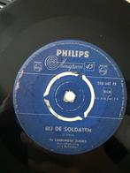 De Limburgse Zusjes - Bij de Soldaten - Philips Single, Gebruikt, 7 inch, Single, Ophalen of Verzenden