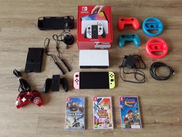 Nintendo Switch OLED in Top Staat + Spellen + Veel Extra's  beschikbaar voor biedingen