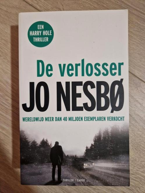 Jo Nesbø - De Verlosser, Boeken, Thrillers, Zo goed als nieuw, Nederland, Ophalen of Verzenden