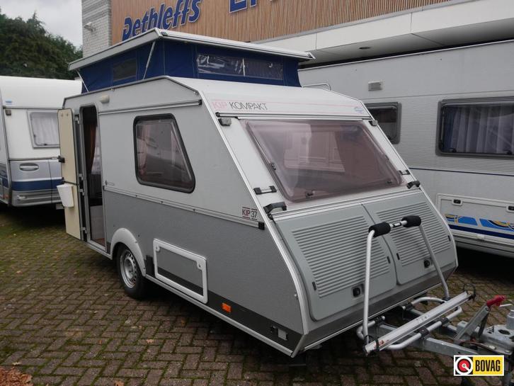 Kip Kompakt 37 KK Incl. fietsenrek, Caravans en Kamperen, Caravans, Bedrijf, tot en met 3, 500 - 750 kg, Treinzit, Kip, Lengtebed