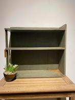 Vintage teakhouten hangkastje met groene patina, Ophalen of Verzenden