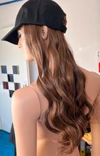 Petje met ingenaaide pruik, Sieraden, Tassen en Uiterlijk, Uiterlijk | Haarverzorging, Ophalen of Verzenden, Nieuw, Pruik of Haarverlenging