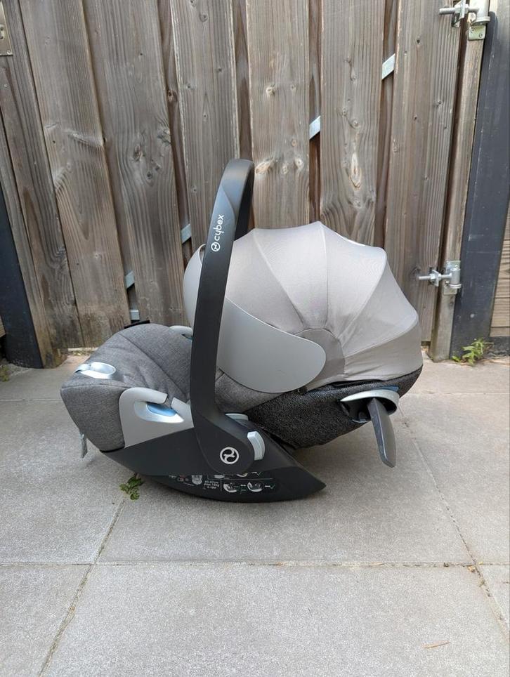 Cybex Cloud Z i-Size Plus Autostoel - Grey, Kinderen en Baby's, Autostoeltjes, Gebruikt, 0 t/m 13 kg, Autogordel of Isofix, Zijbescherming