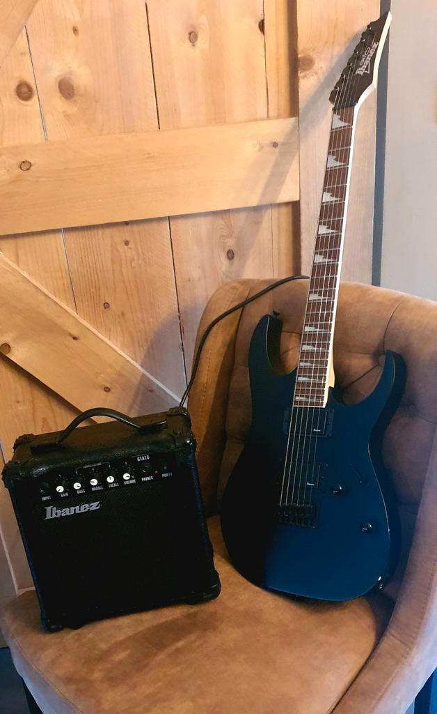 Ibanez Gio Elektrische Gitaar Set - Mat Zwart, Muziek en Instrumenten, Snaarinstrumenten | Gitaren | Elektrisch, Zo goed als nieuw