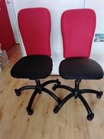 2x bureaustoel, € 5,00 per stuk. zwarte zitting, rode rug, Ophalen, Gebruikt, Rood, Bureaustoel