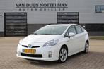 Toyota Prius 1.8 Dynamic / Leer / HUD / JBL / Camera / N.A.P, Gebruikt, Zwart, 4 cilinders, Parkeersensor