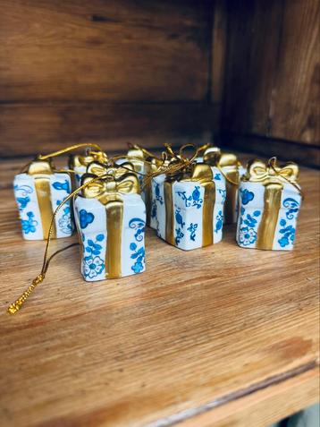 Kerstbal hanger miniatuur delfts blauw chinees keramiek goud beschikbaar voor biedingen