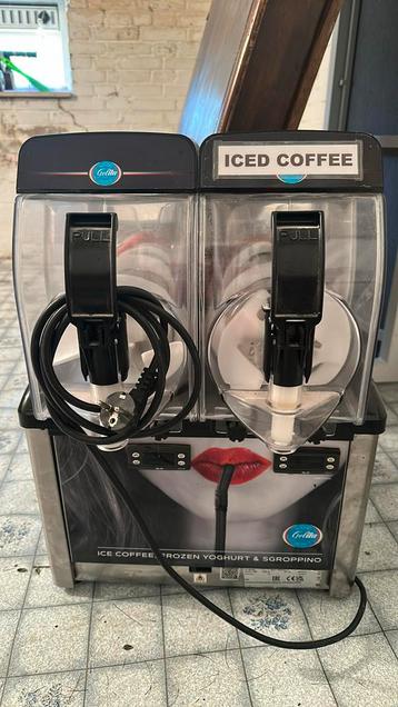 Dubbel iced koffee , sgroppino , beschikbaar voor biedingen