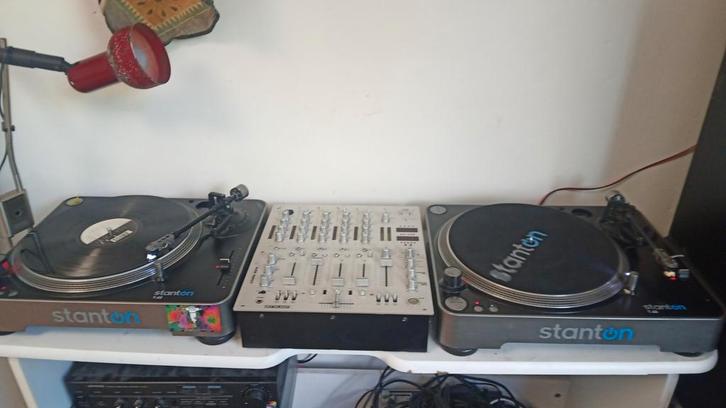 Setje Stanton t.62, reloop rmx-40dsp mixer en spelers dj set, Muziek en Instrumenten, Dj-sets en Draaitafels, Gebruikt, Dj-set
