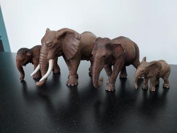 Schleich olifanten beschikbaar voor biedingen