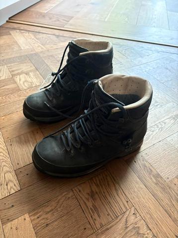 Bergschoenen heren Meindl (B/C). Maat 40/6,5 beschikbaar voor biedingen