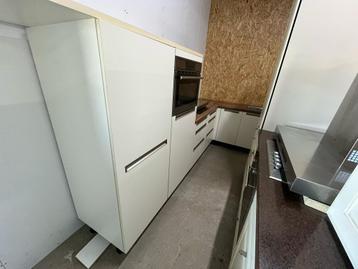 Complete keuken Compleet met APP 120Keukens op voorraad 2718 beschikbaar voor biedingen