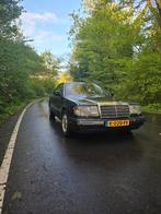 Mercedes 300Ce-24 w124 coupe  | 220pk | Airco | schuifdak, Auto's, Te koop, Zilver of Grijs, Geïmporteerd, Benzine