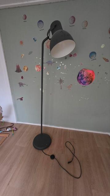 Ikea Hektar vloerlamp - Uitstekende staat! beschikbaar voor biedingen
